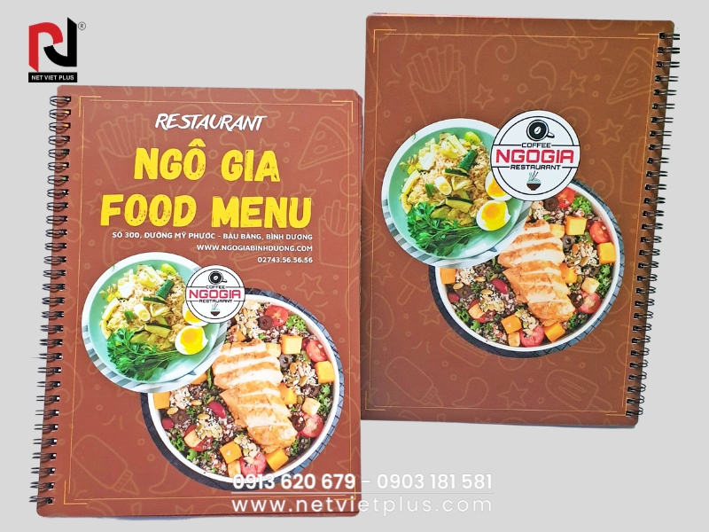 Menu nhựa chống bám bẩn, giữ gìn vẻ đẹp lâu dài.